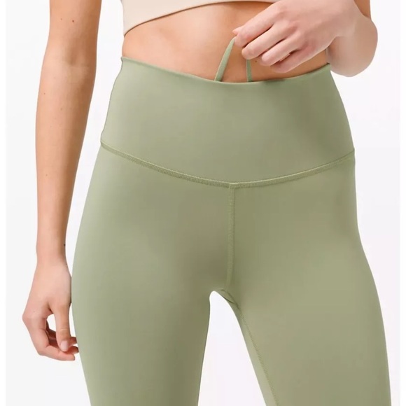Lululemon Wunder Train HR Tight 25” - Willow Green - 4 LIKE NEW!!!! - Picture 3 of 5